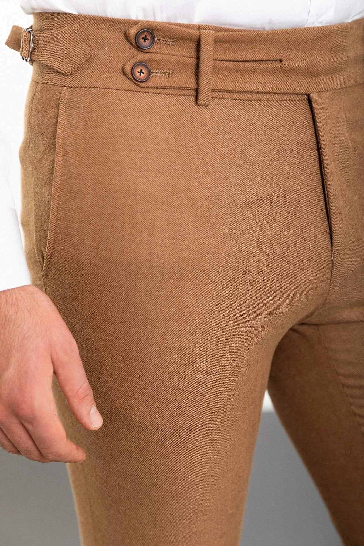 Bojoni Omaha Straight Slim Fit Belt Detailed Buckle Camel Trousers