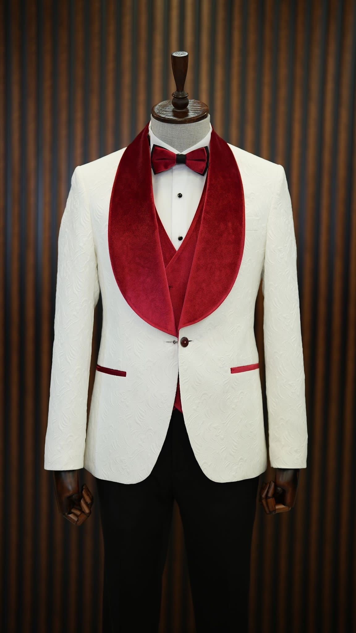 Bojoni Paruri Red Slim Fit Velvet Shawl Lapel Wool Tuxedo