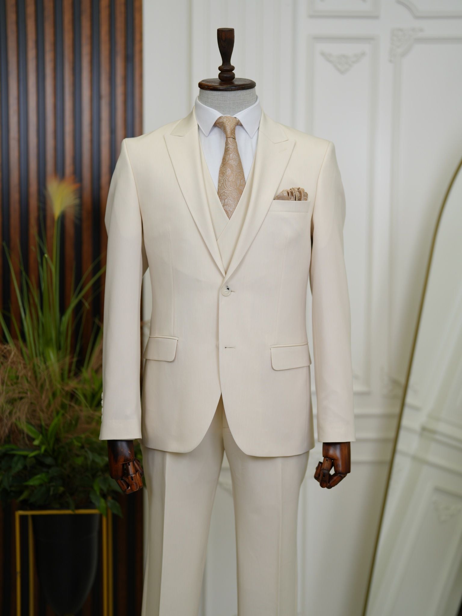 Bojoni Volterra Beige  Slim Fit Suit