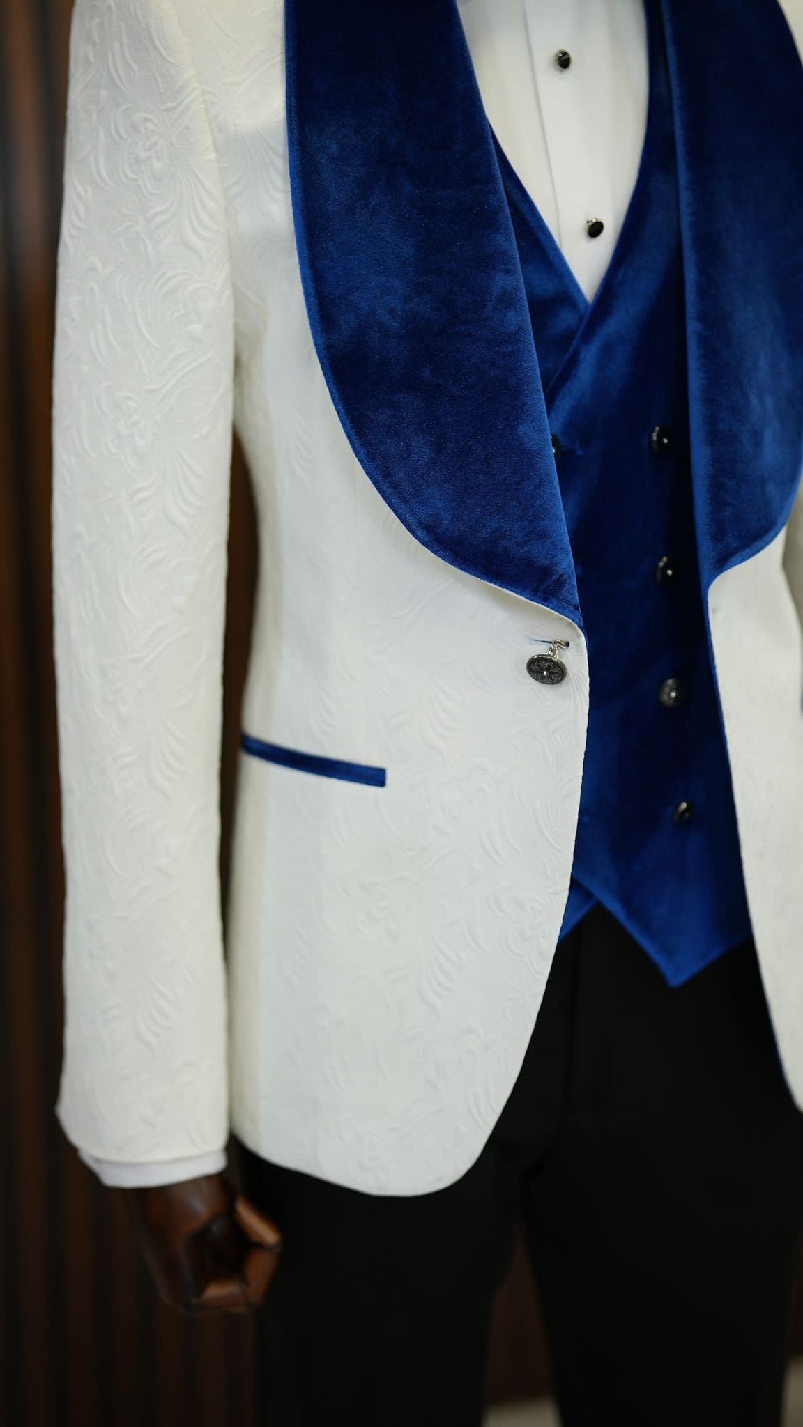 Bojoni Paruri Blue Slim Fit Velvet Shawl Lapel Wool Tuxedo