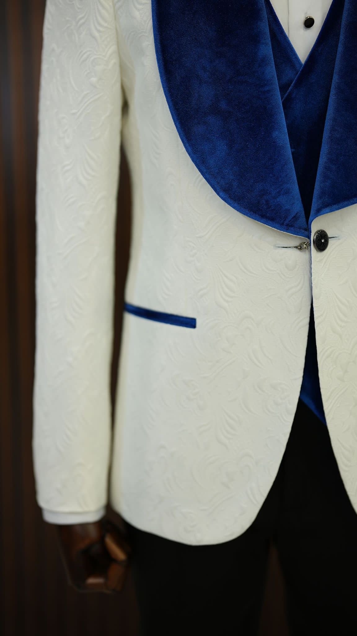 Bojoni Paruri Blue Slim Fit Velvet Shawl Lapel Wool Tuxedo