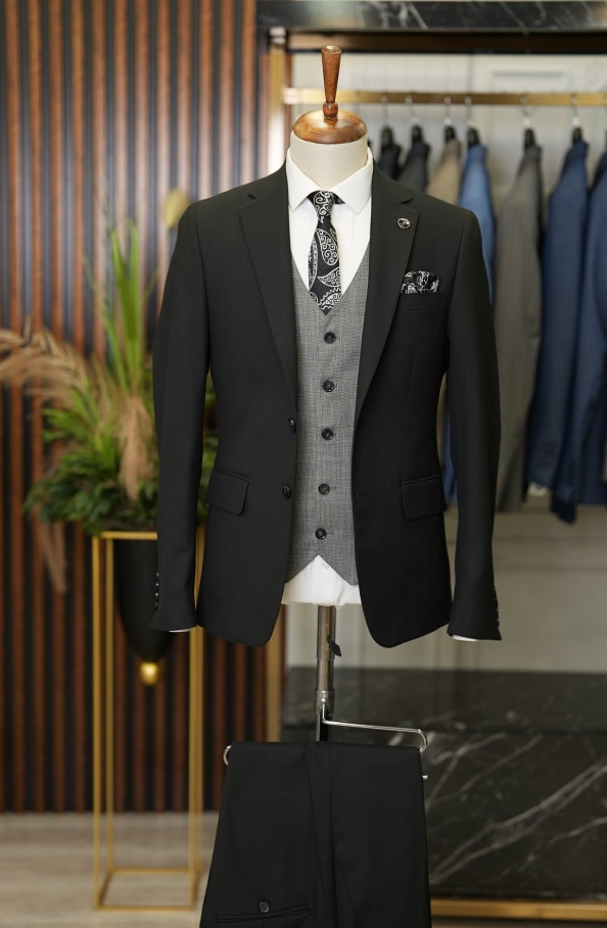 Bojoni Manly Black Slim Fit Crosshatch Combination Suit