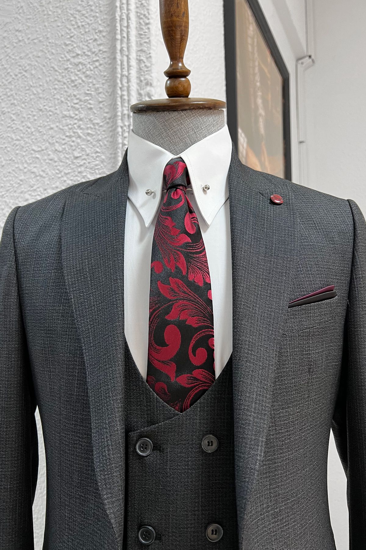 Bojoni Ravenna Slim Fit High Quality Anthracite Woolen Suit