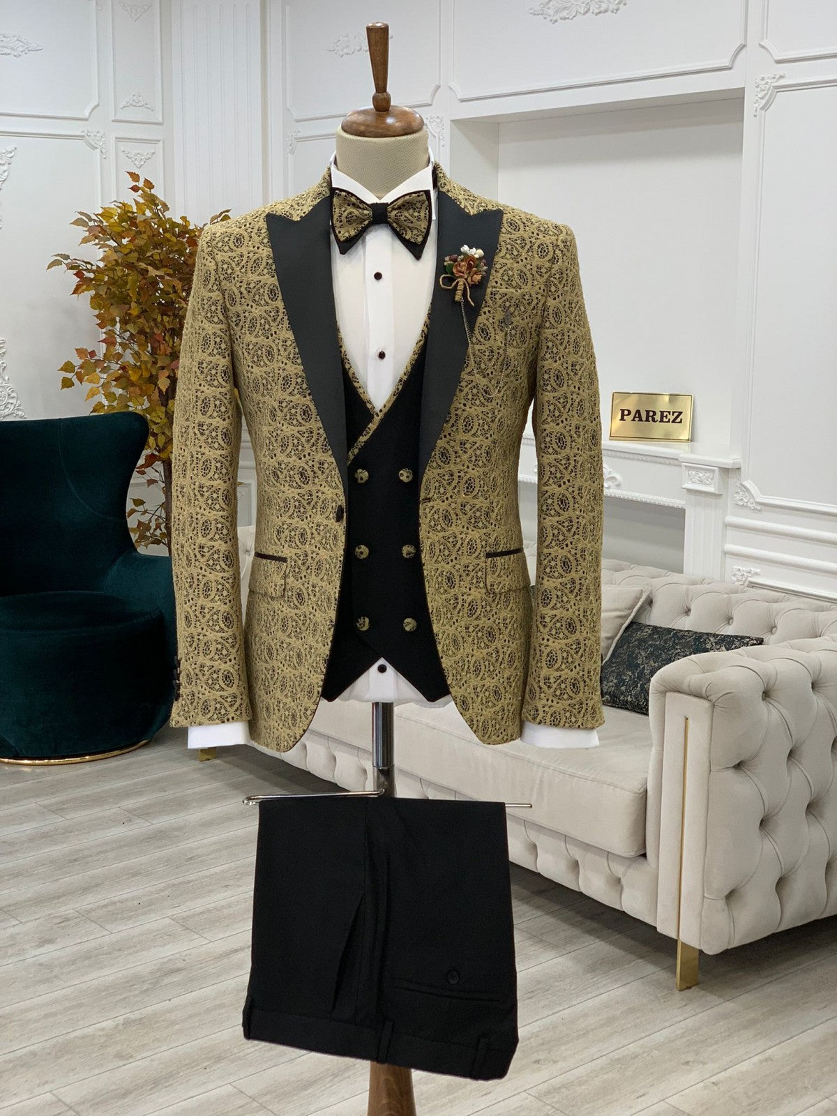 Sultans Diamond Gold Slim Fit Tuxedo