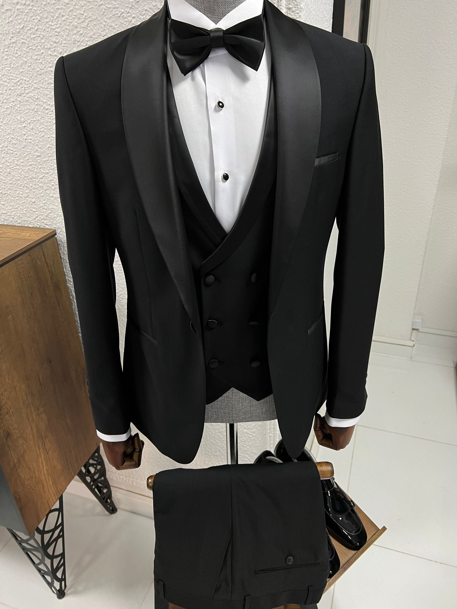 Louis Slim Fit High Quality Black Party Tuxedo