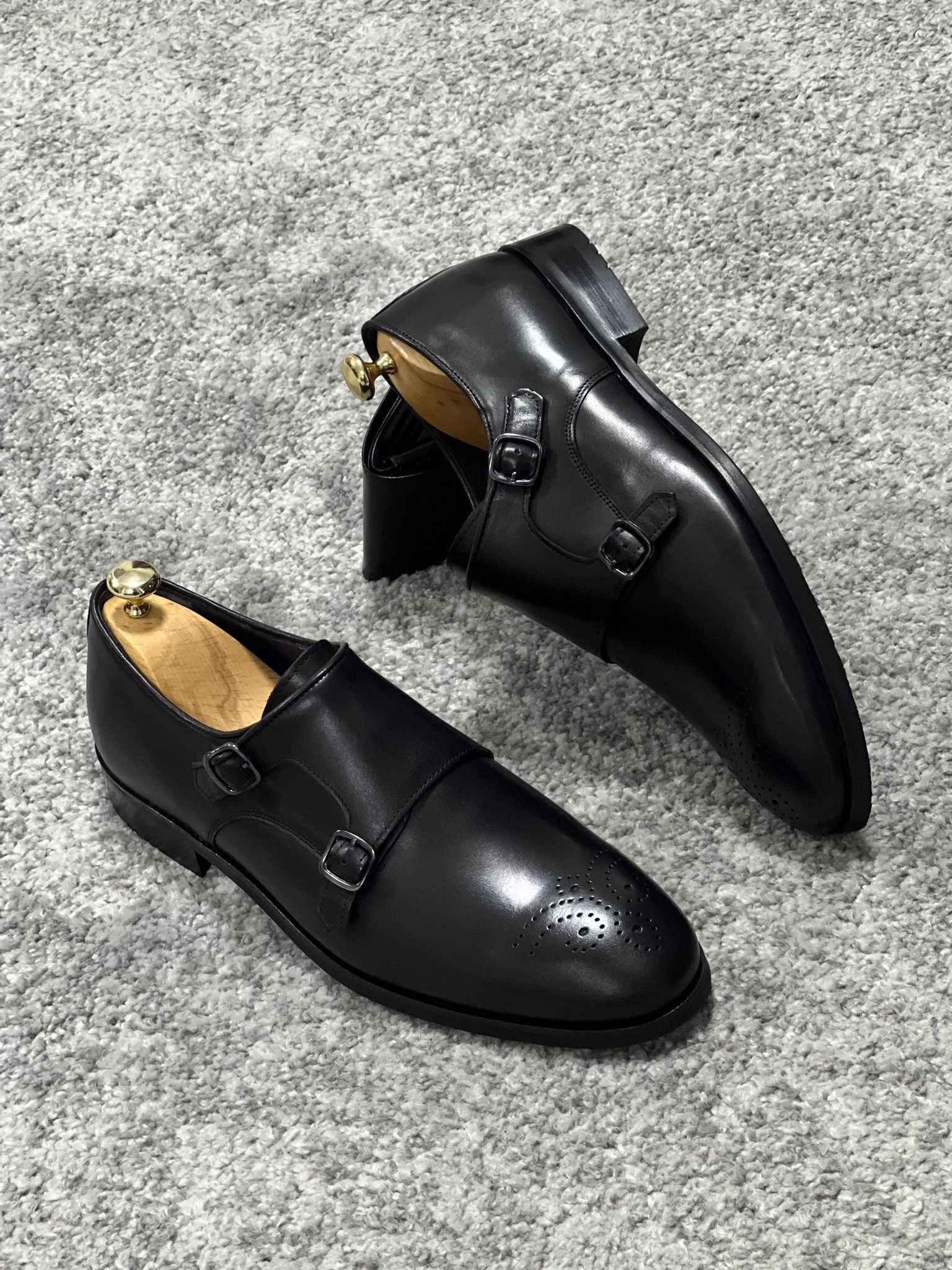 Louis Special Edition Neolite Sole Double Monk Stap Black Shoes