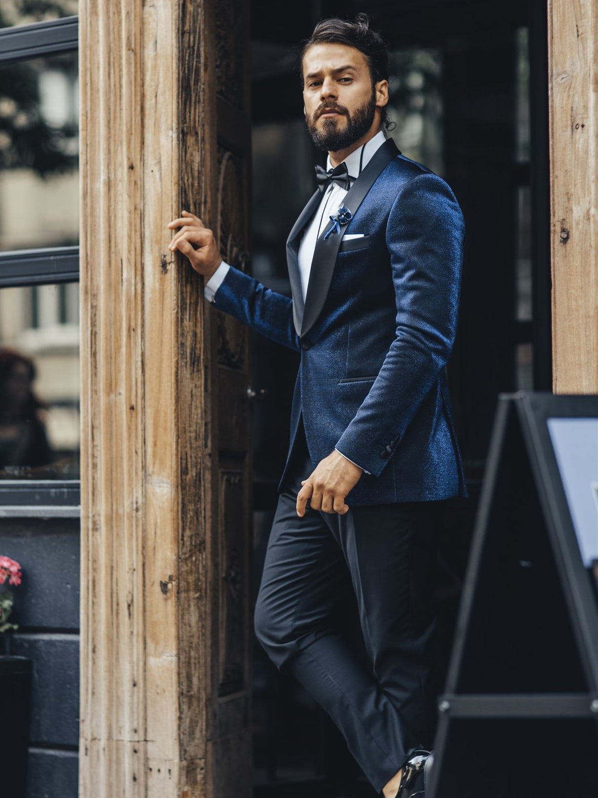 Bojoni Cagliari Navy Slim-Fit Tuxedo 2-Piece