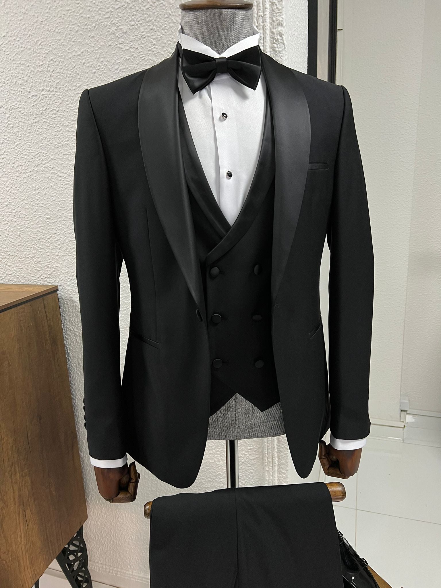 Louis Slim Fit High Quality Black Party Tuxedo