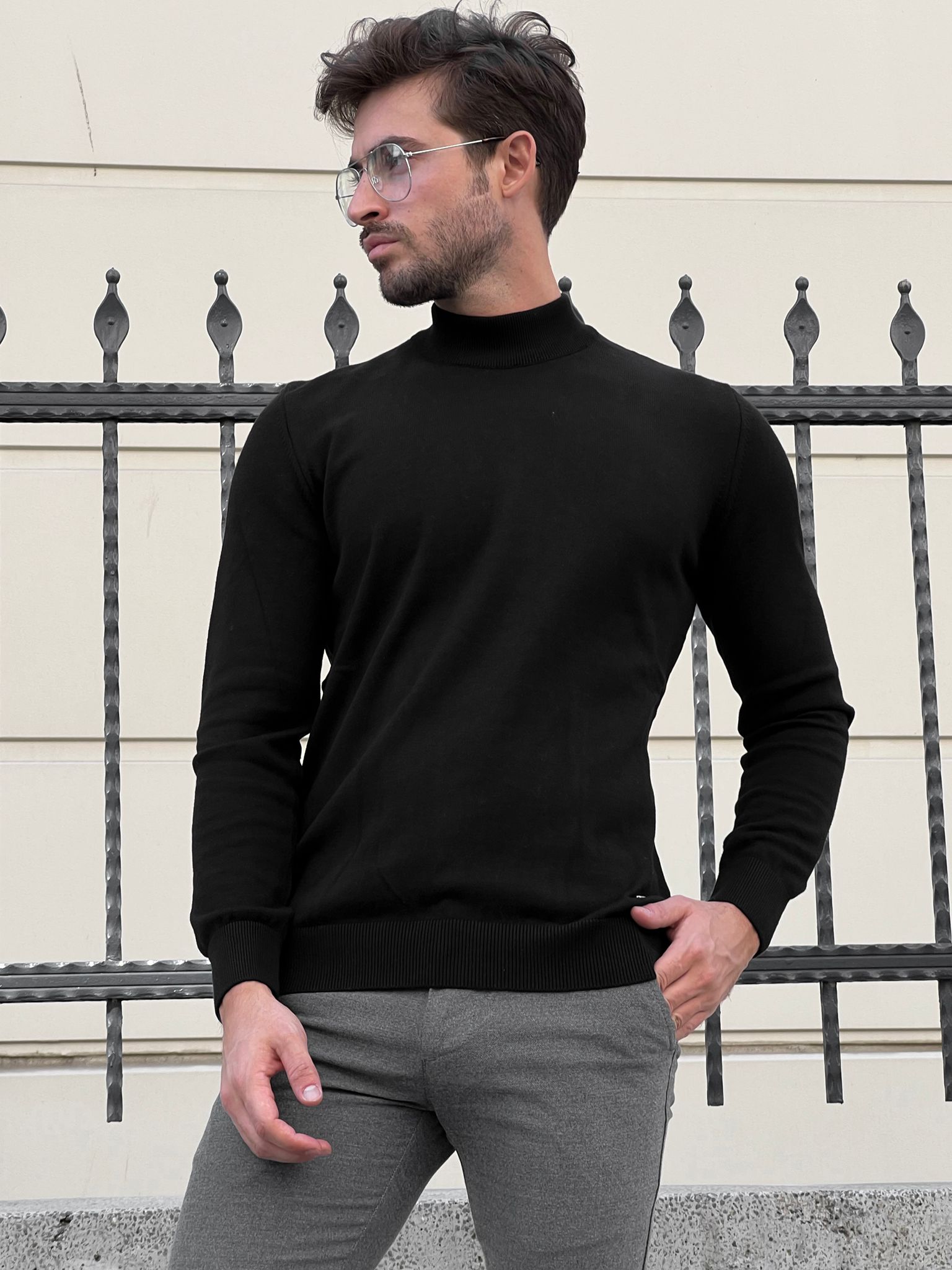 Bojoni Astoria Slim Fit Black Turtleneck Sweater